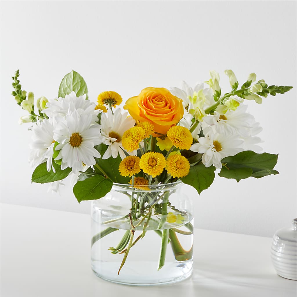 Sun Salutation Bouquet – Guilles Flower Shop And Catering, San Jose CA