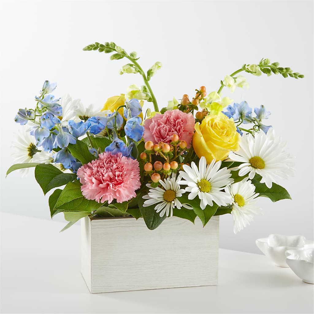 Sun Salutation Box Bouquet – Guilles Flower Shop And Catering, San Jose CA