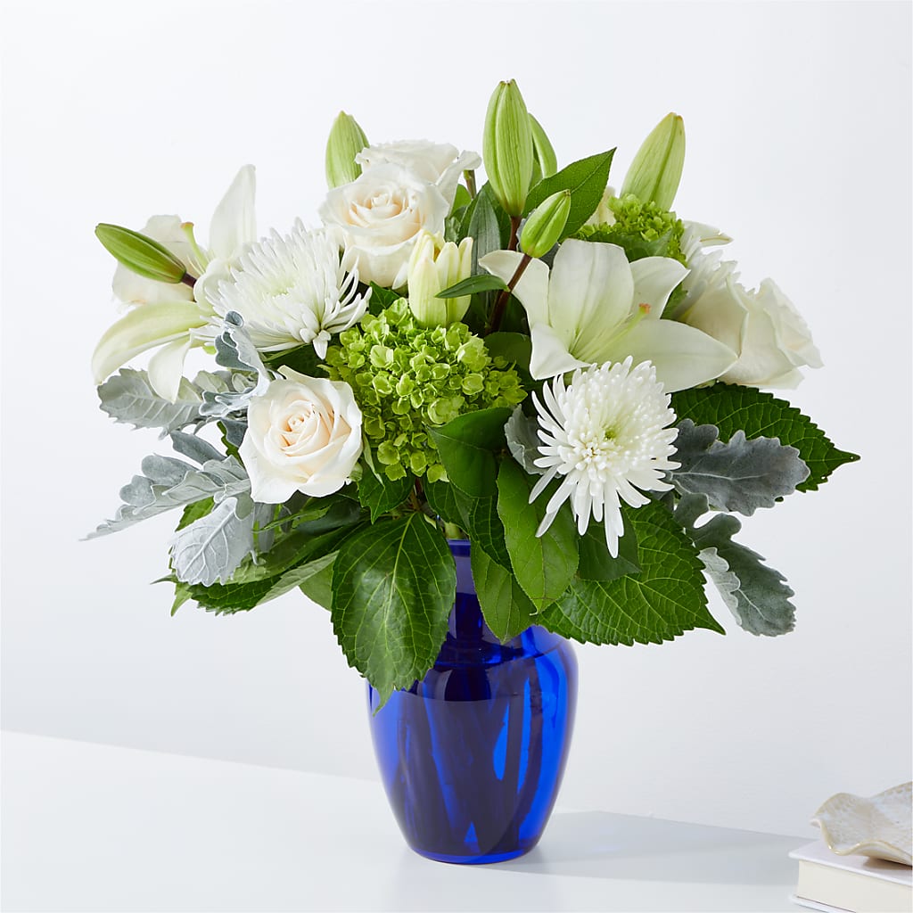 Snowy Dreams Bouquet – Guilles Flower Shop And Catering, San Jose CA