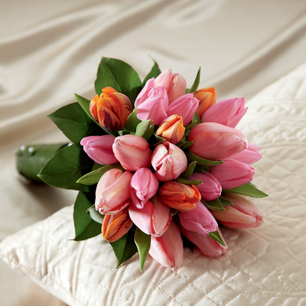 Embraceable Bouquet – Guilles Flower Shop And Catering, San Jose CA