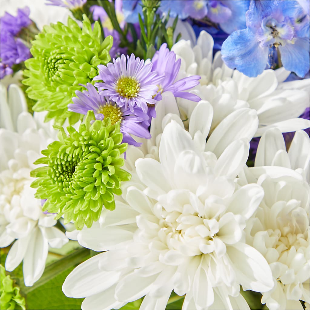 Genuine Gestures Bouquet –  Guilles Flower Shop And Catering, San Jose CA