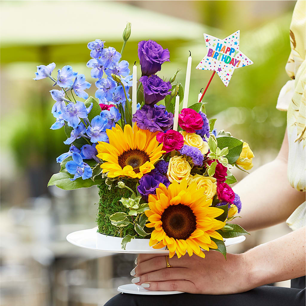 Star of the Day Floral Cake –  Guilles Flower Shop And Catering, San Jose CA